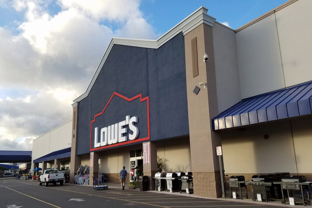 Lowe's Christmas Hours